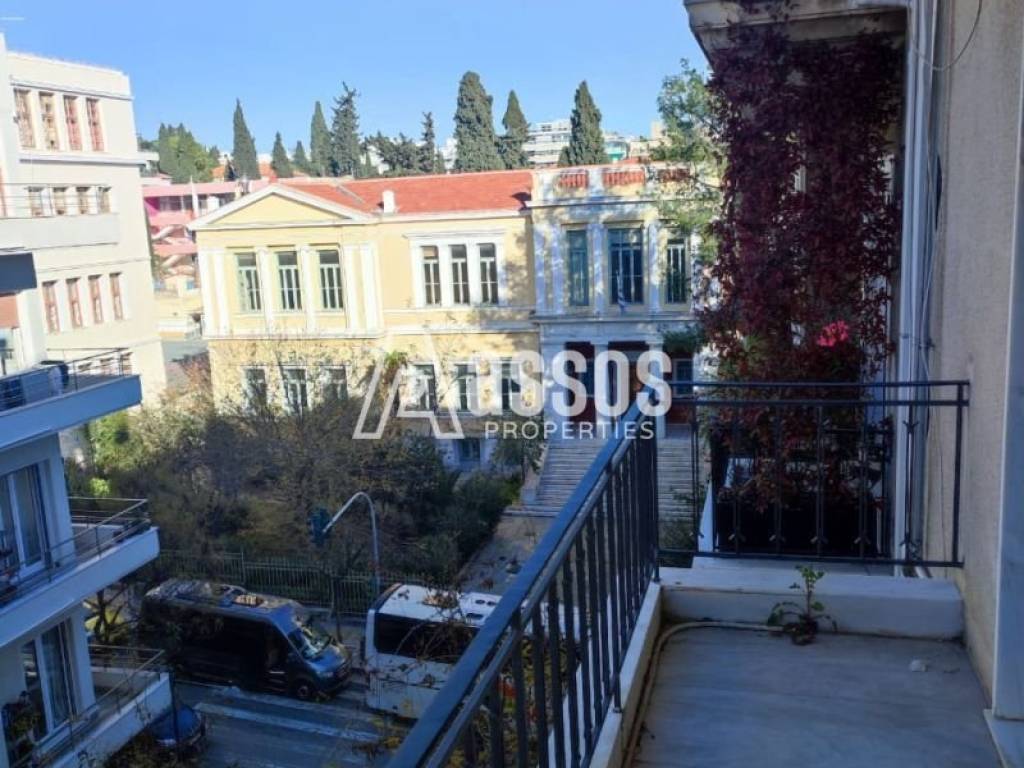 Θέα από μπαλκόνι