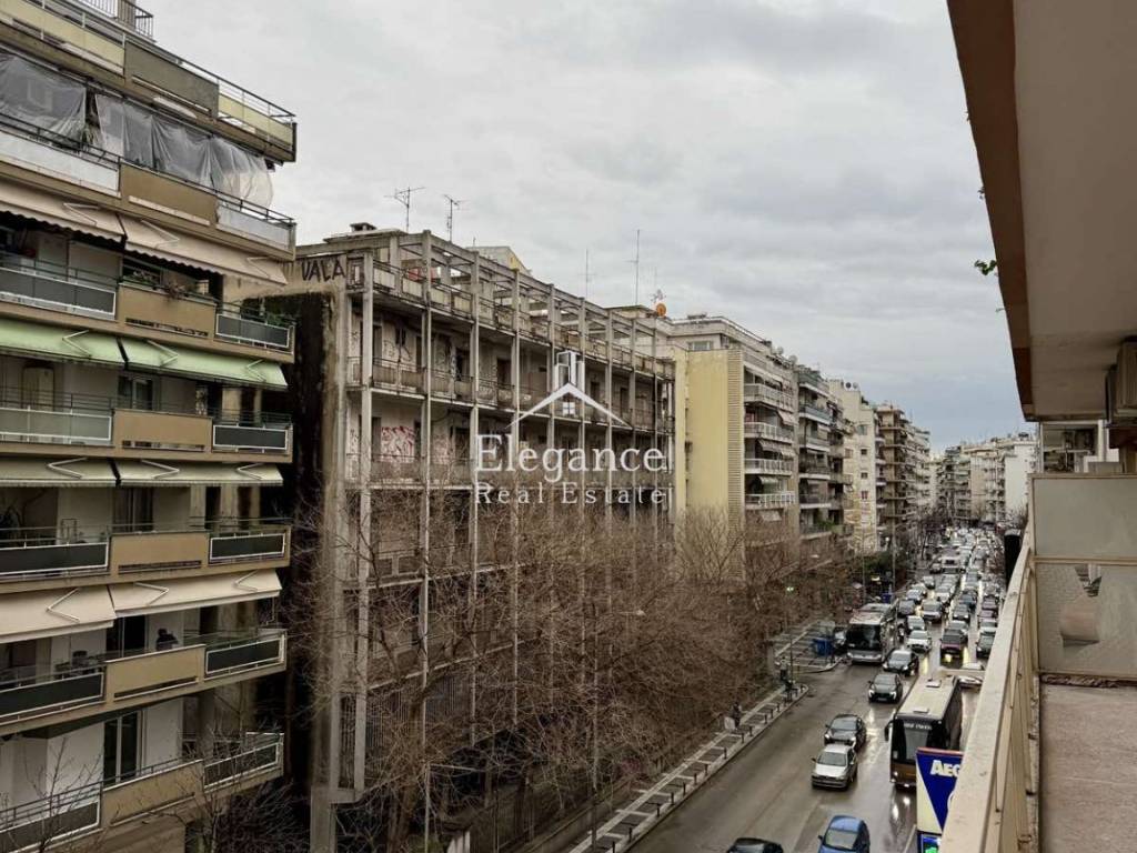 Θέα από μπαλκόνι