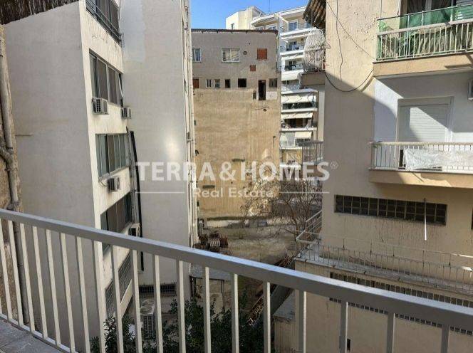 Θέα από μπαλκόνι