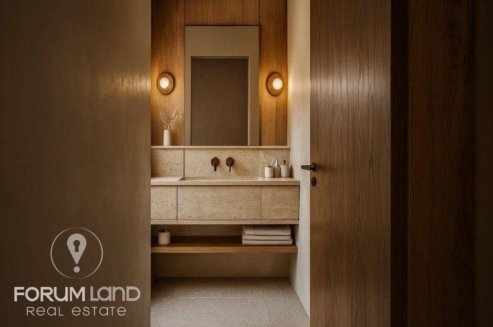 Forumland Real Estate, Μπάνιο