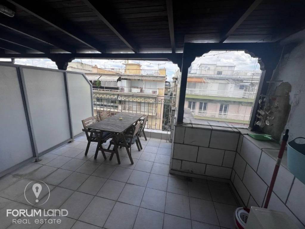 Forumland Real Estate, Βεράντες