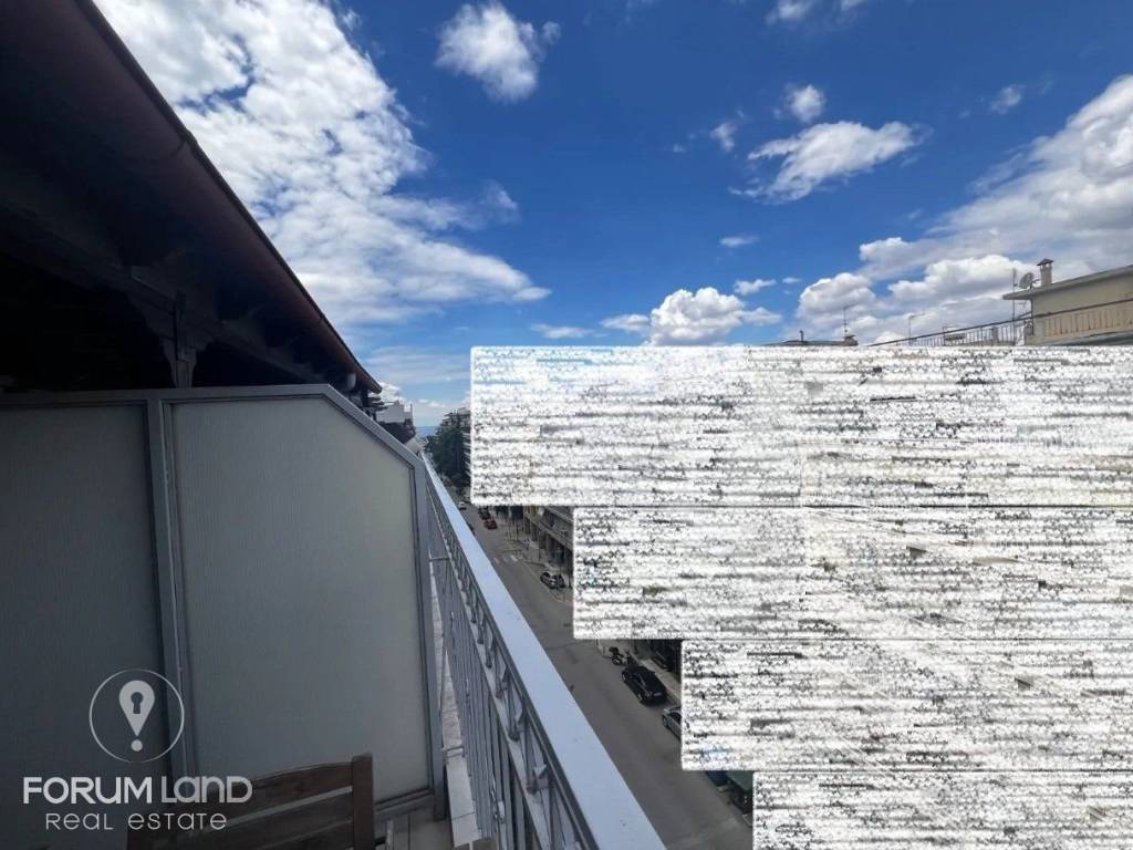 Forumland Real Estate, Βεράντες