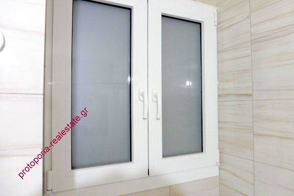 ΠΑΡΑΘΥΡΟ ΜΠΑΝΙΟΥ