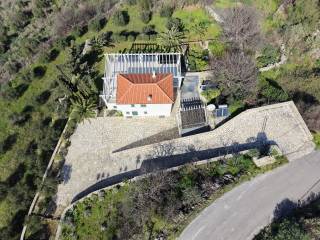 Eisodos bilas kai idiotikos dromos