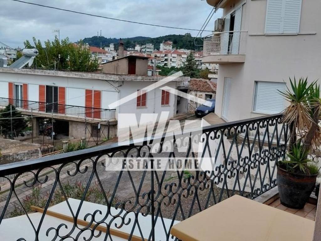 Θέα από μπαλκόνι