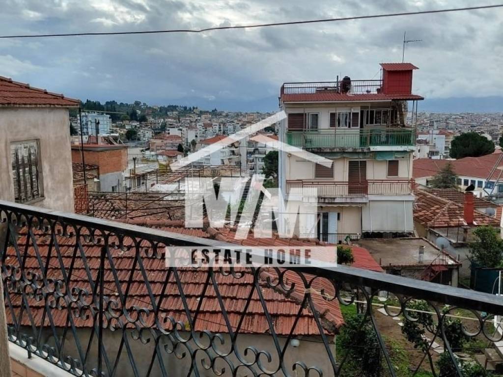 Θέα από μπαλκόνι