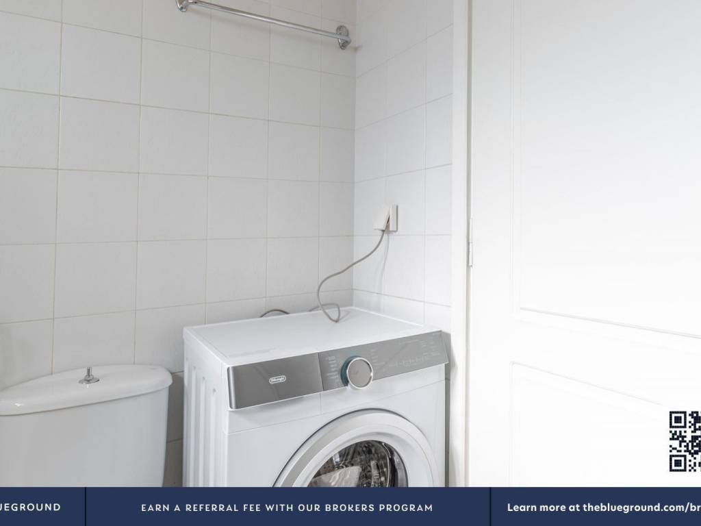 Washer/Dryer in Apartment