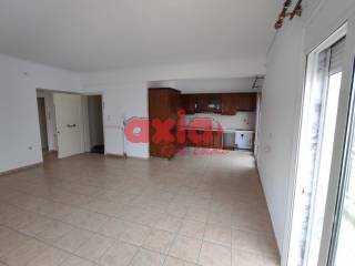 Καβάλα, Βύρωνας: Ενοικιάζεται ανακαινισμένο γωνιακό