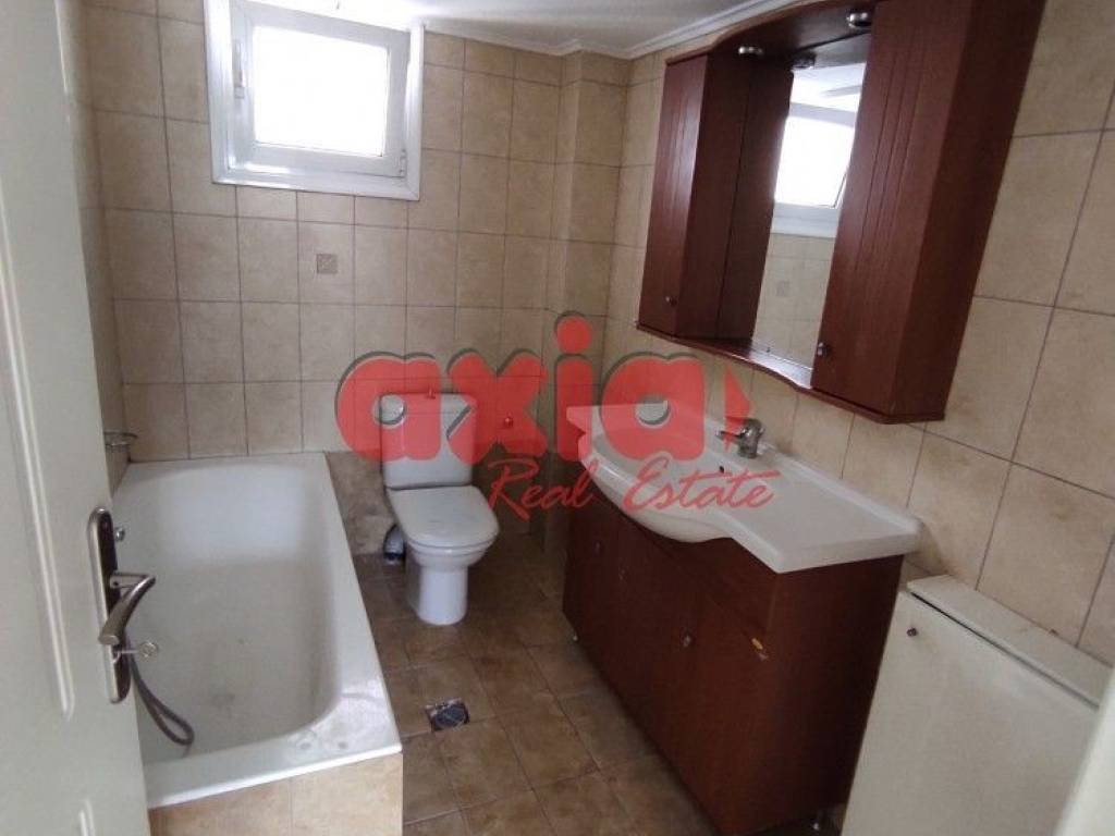 Καβάλα, Βύρωνας: Ενοικιάζεται ανακαινισμένο γωνιακό