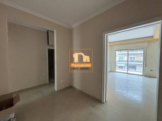 Άνω Μαλακοπή, Διαμέρισμα