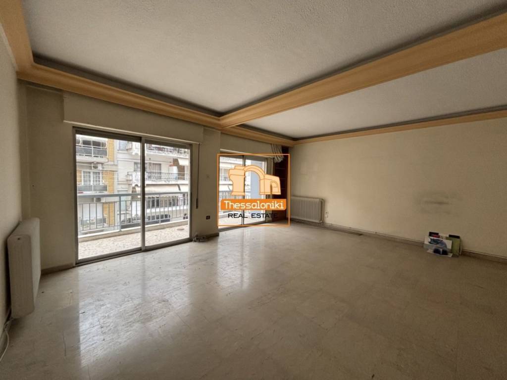 Άνω Μαλακοπή, Διαμέρισμα