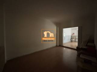 Άνω Μαλακοπή, Διαμέρισμα