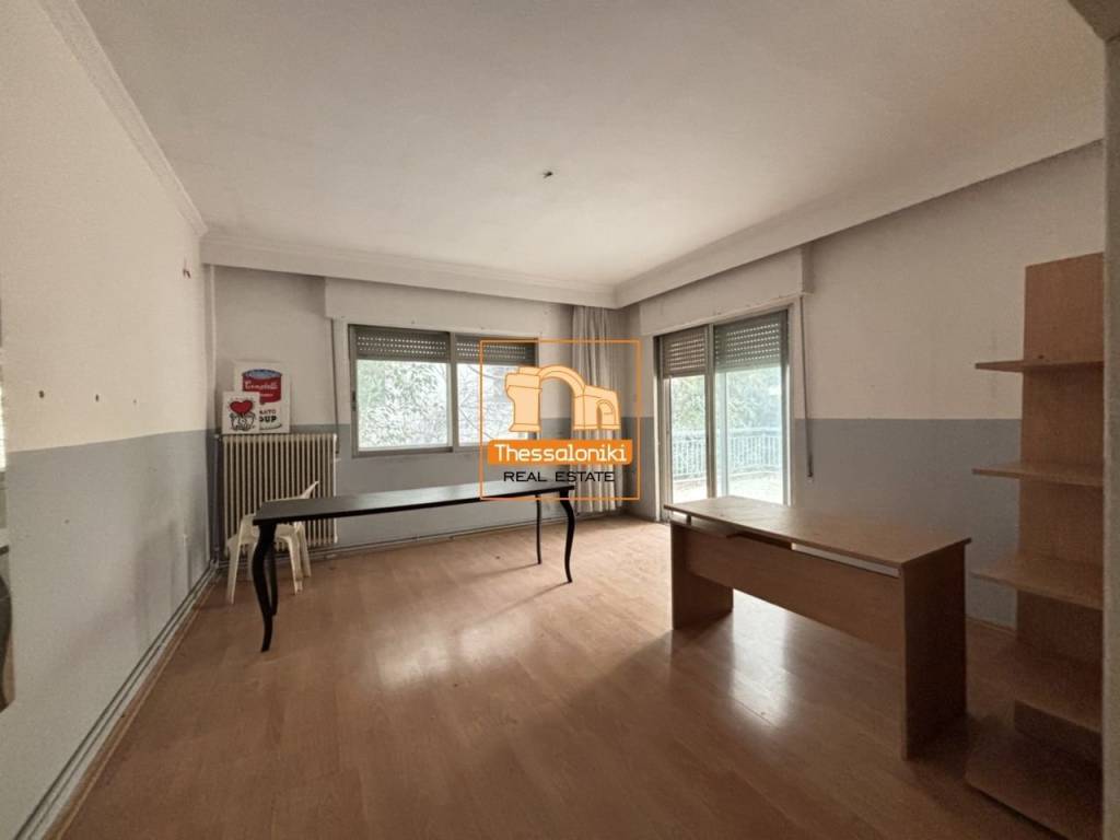 Άνω Μαλακοπή, Διαμέρισμα