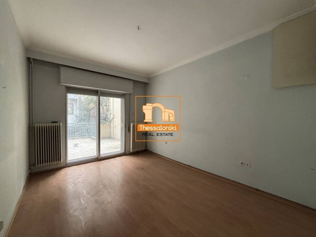 Άνω Μαλακοπή, Διαμέρισμα