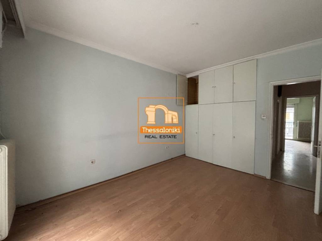 Άνω Μαλακοπή, Διαμέρισμα