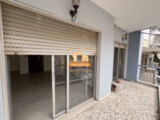 Άνω Μαλακοπή, Διαμέρισμα