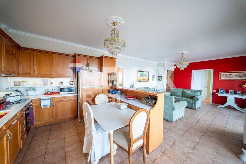 Σαλοκουζίνα