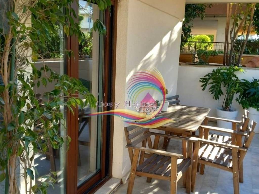 Θέα από μπαλκόνι