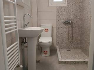 Forumland Real Estate, Μπάνιο