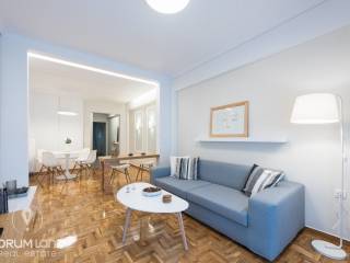 Forumland Real Estate, Σαλόνι