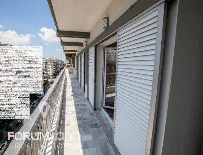 Forumland Real Estate, Βεράντες