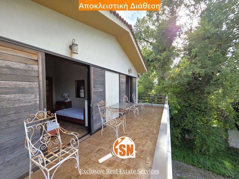 Θέα από μπαλκόνι