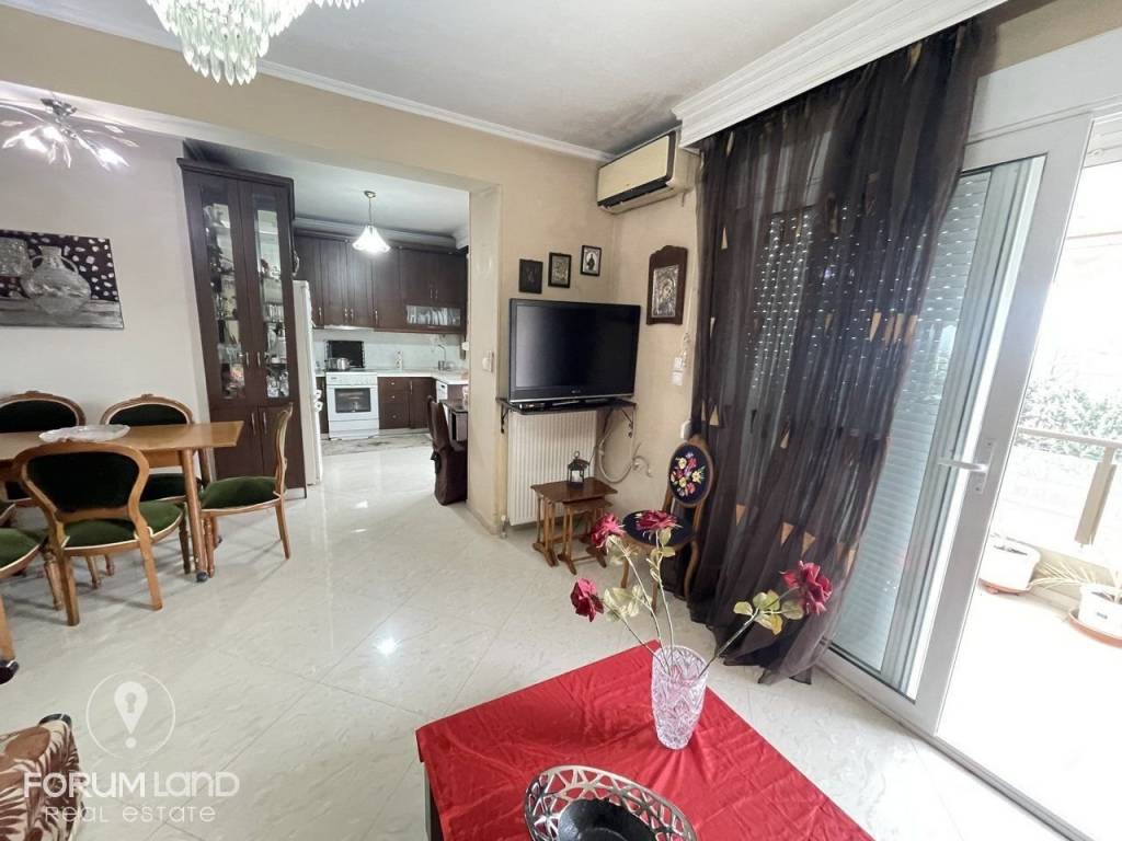 Forumland Real Estate, Σαλοκουζίνα