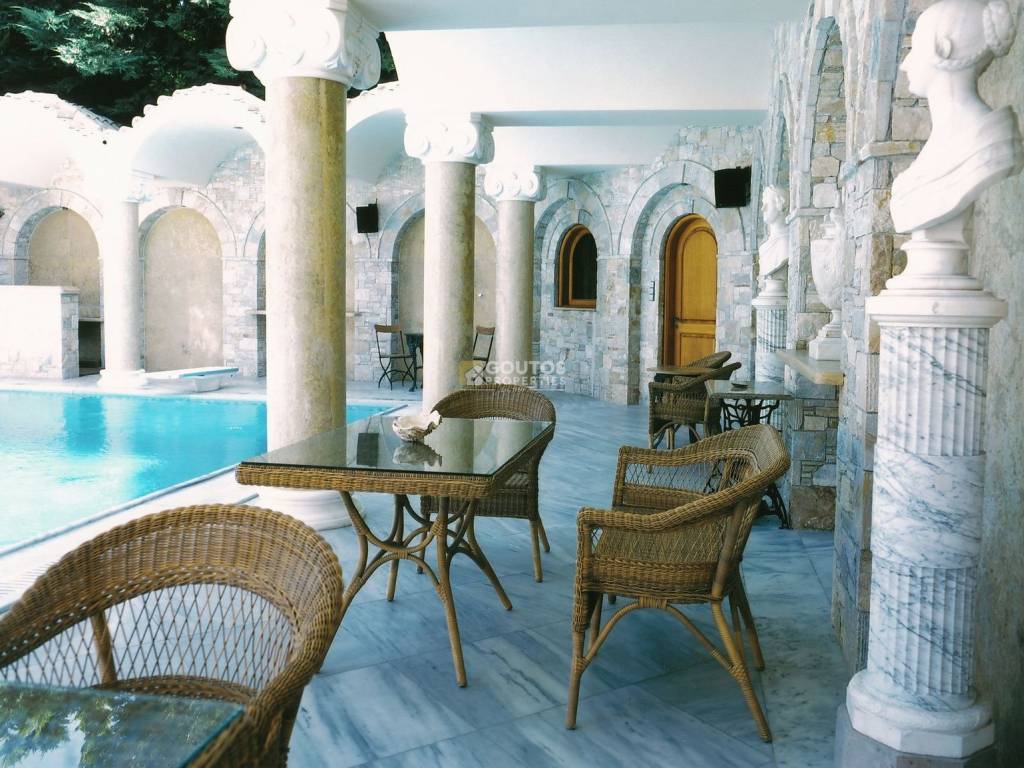 Εσωτερικοι χώροι