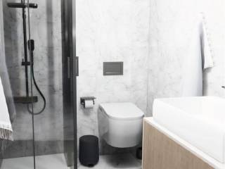 Forumland Real Estate, Μπάνιο