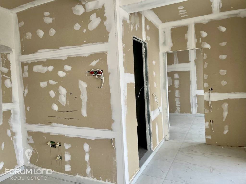 Forumland Real Estate, Εσωτερική όψη