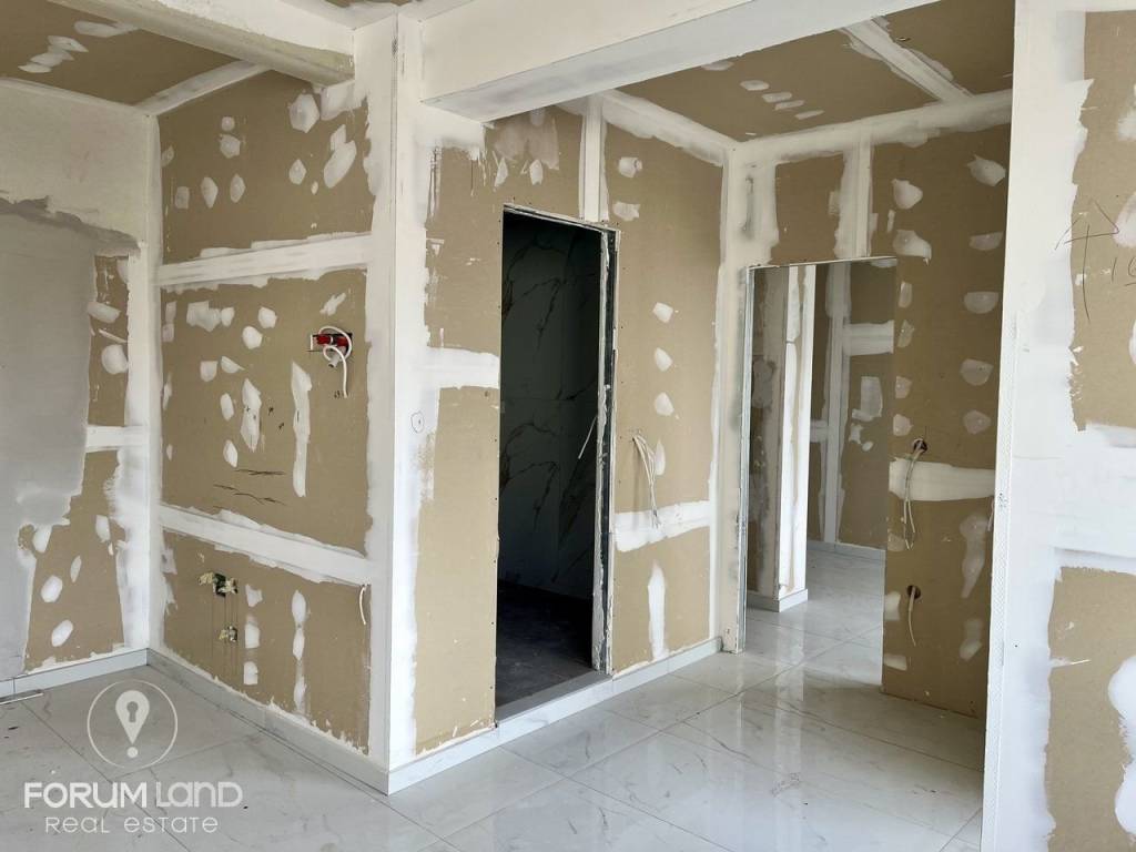 Forumland Real Estate, Εσωτερική όψη