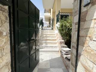 Εξωτερική πόρτα εισόδου