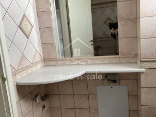 Μπάνιο πρώτου ορόφου