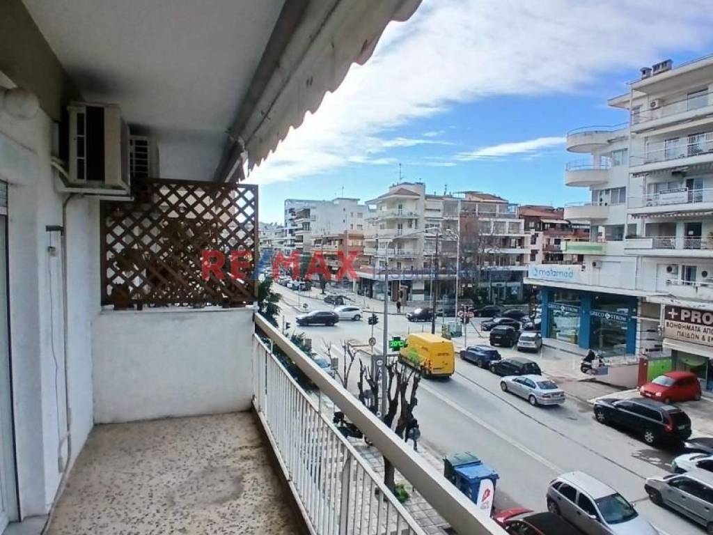 Θέα από μπαλκόνι