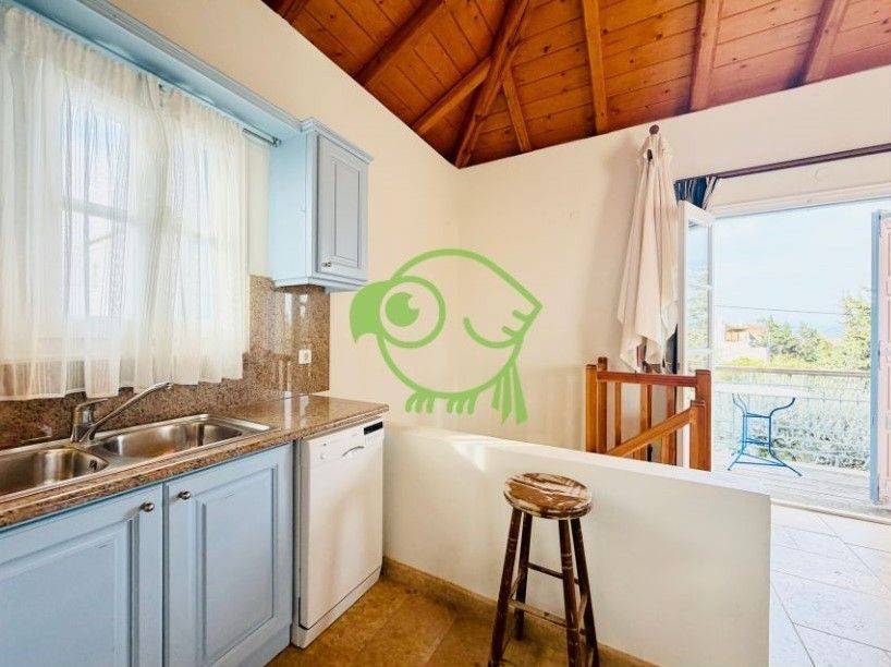 Κουζίνα 1ου ορόφου