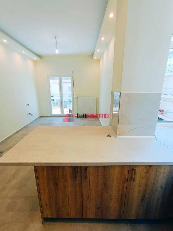 ΣΑΛΟΚΟΥΖΙΝΑ