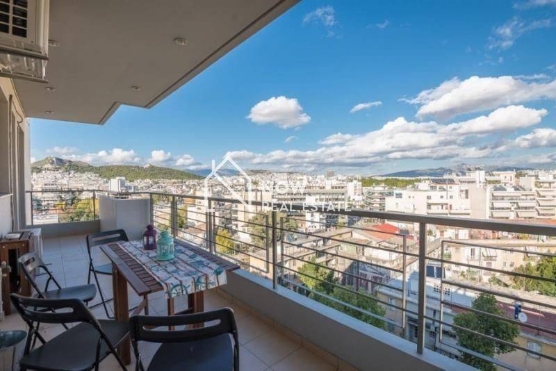 Θέα από μπαλκόνι