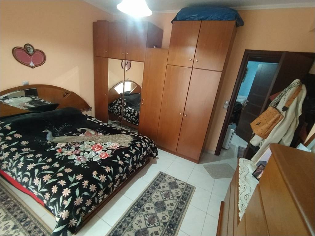 ANYPLACE MESITIKES YPERESIES