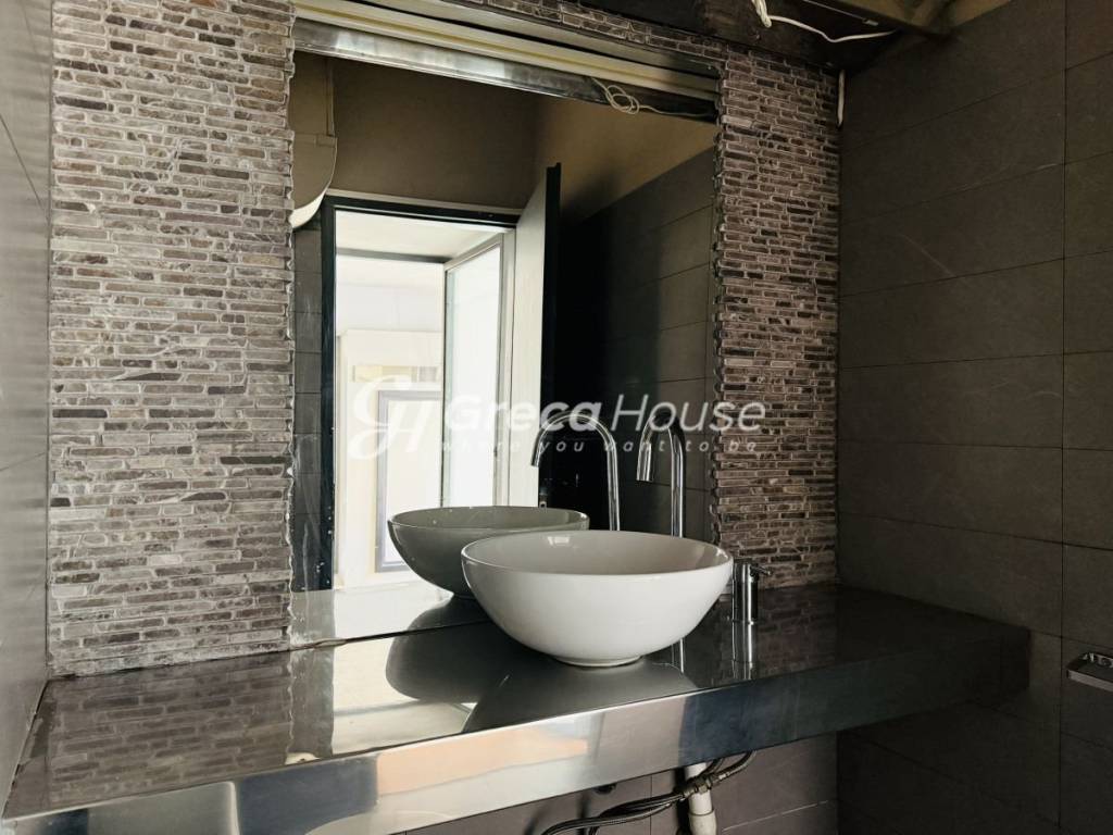 loft προς πώληση στον Ψυρρή