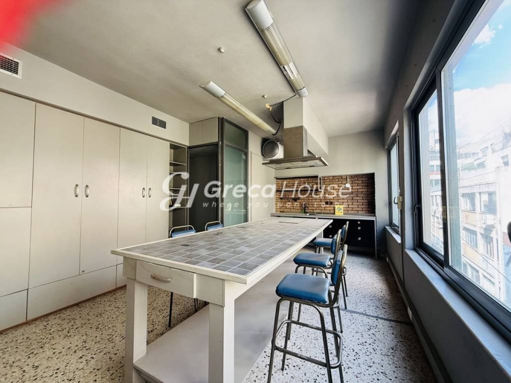 loft προς πώληση στον Ψυρρή