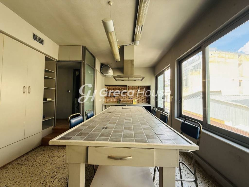 loft προς πώληση στον Ψυρρή