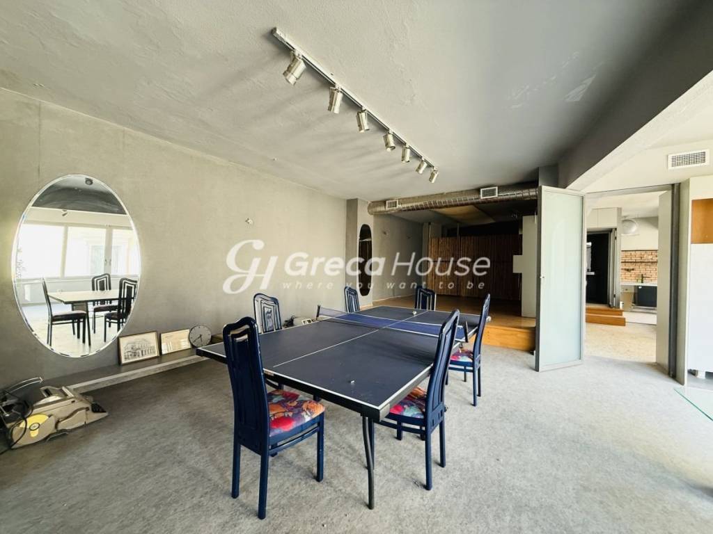 loft προς πώληση στον Ψυρρή