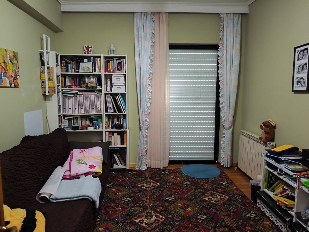 3 eyrychora kai photeina ypnodomatia, me mpalkoni