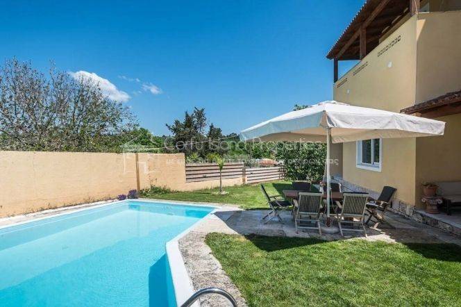 Θέα από μπαλκόνι