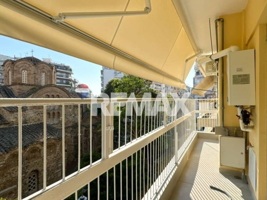 Θέα από μπαλκόνι