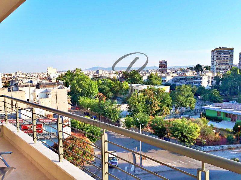 Θέα από μπαλκόνι