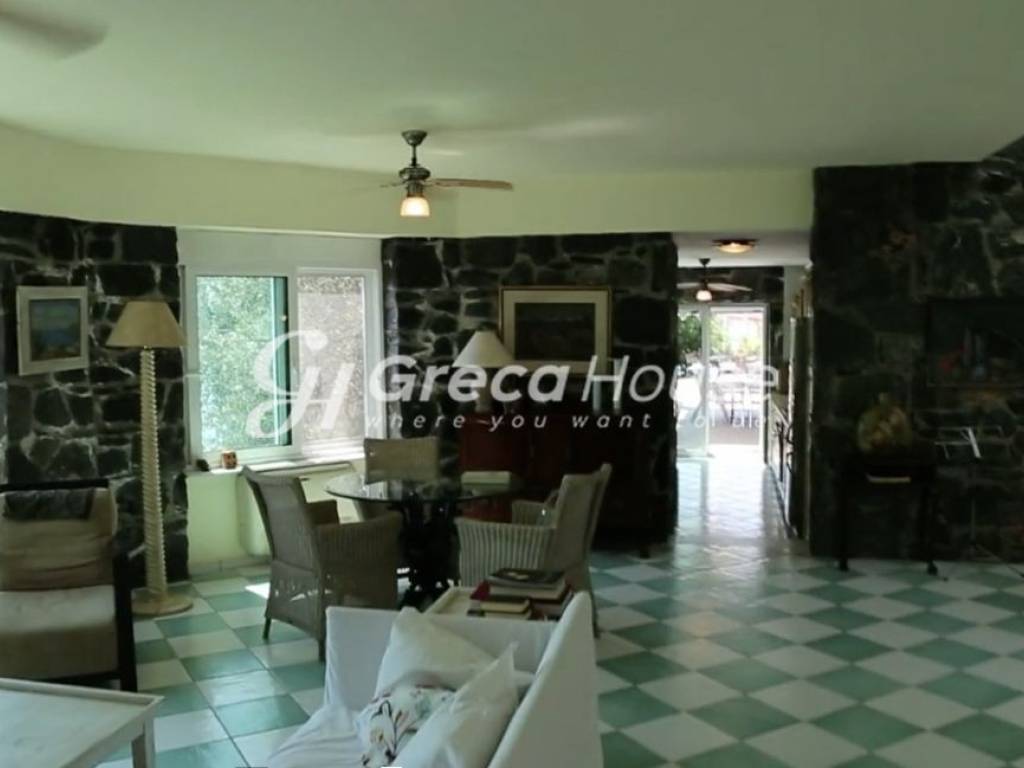 Παραθαλάσσιο συγκρότημα κατοικιών Εύβοια