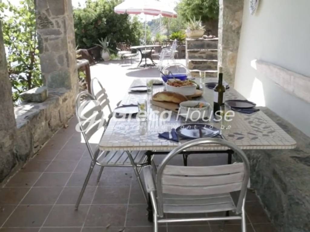 Παραθαλάσσιο συγκρότημα κατοικιών Εύβοια