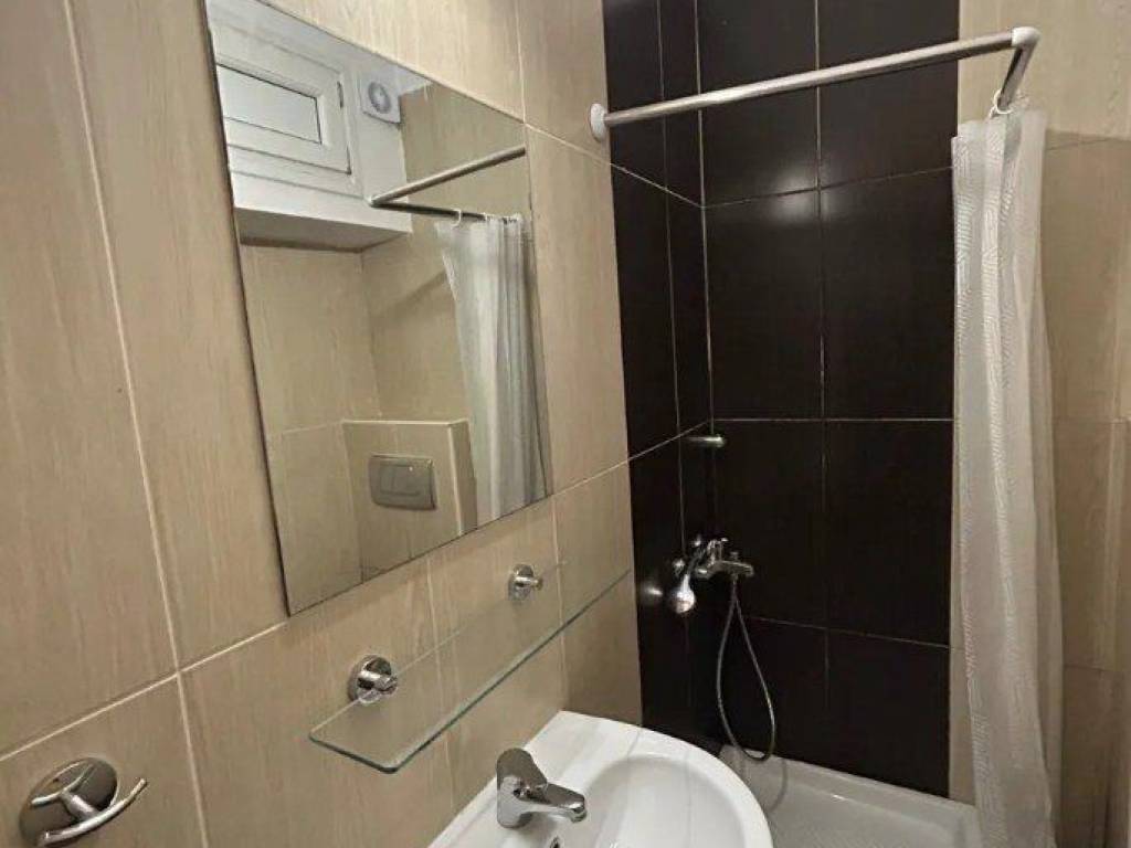 Forumland Real Estate, Μπάνιο