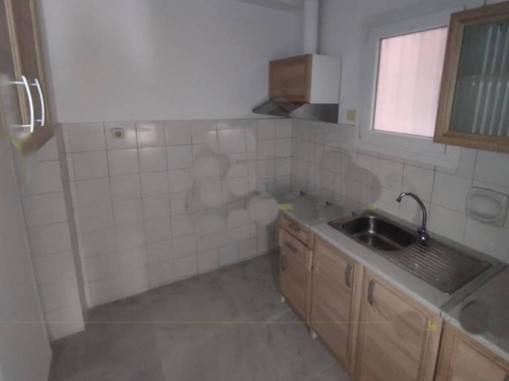 ΑΝΑΚΑΙΝΙΣΜΕΝΗ ΚΟΥΖΙΝΑ